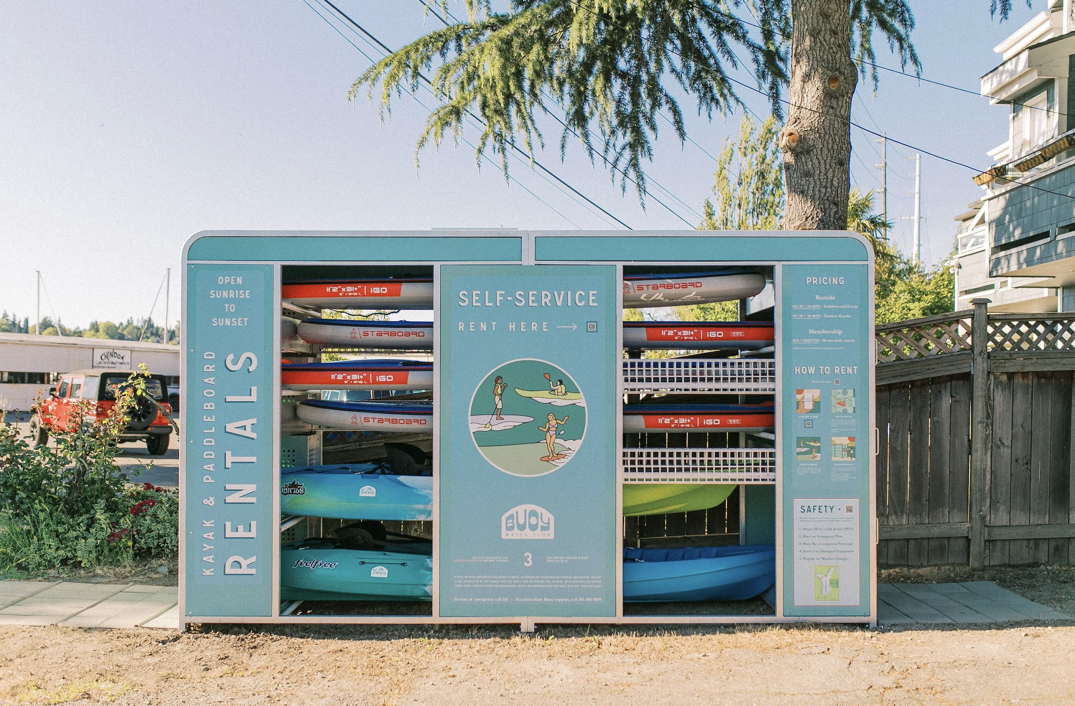 Self-Serve Paddleboard & Kayak Locker – East Lake Union