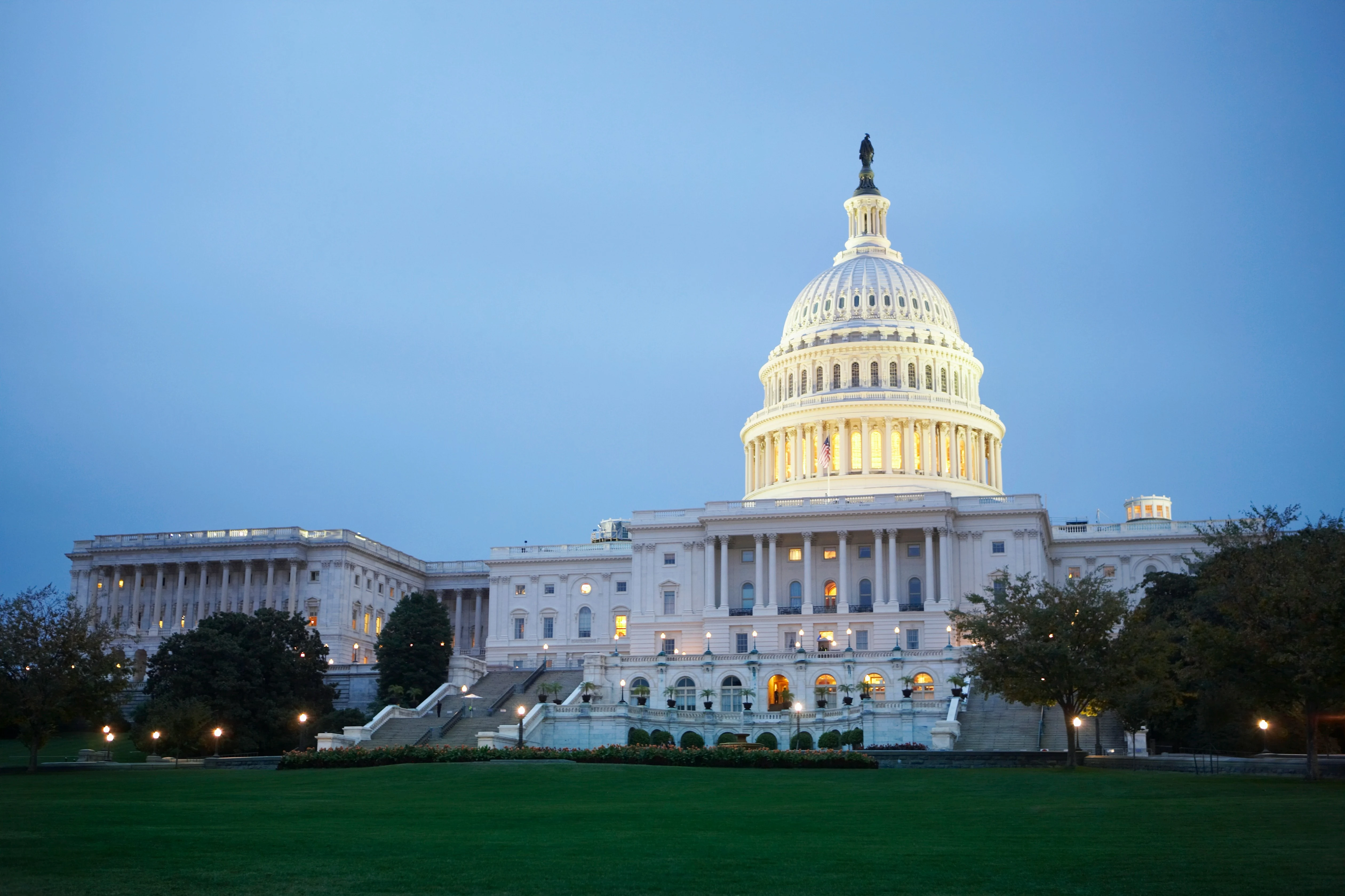 DC National Mall Night Bus Tour